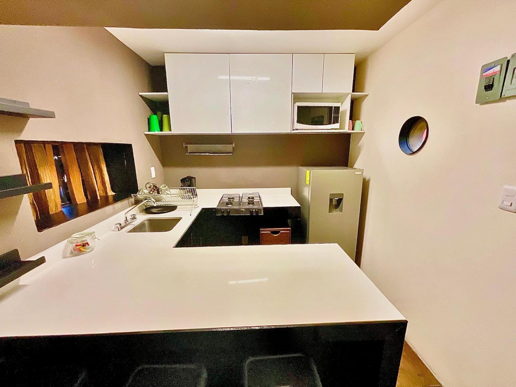 틀라야카판 Container House 아파트 호텔 외부 사진